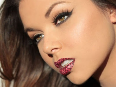  Henna Tattoos Chicago on La Belle Femme  Beauty Trend  Temporary Lip Tattoos