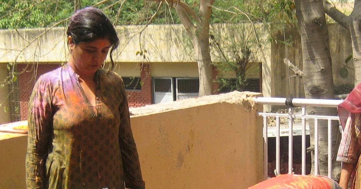 indian girls wet in holi