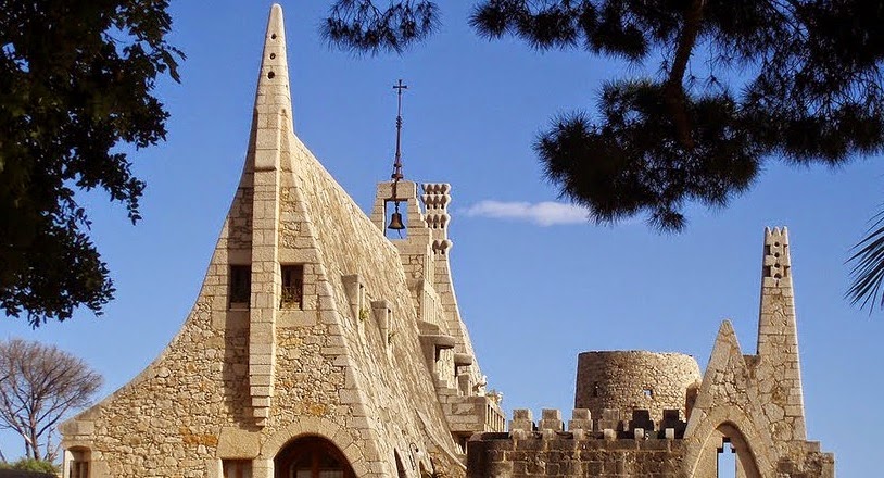 Viajar a Barcelona: Bodegas Güell del Garraf