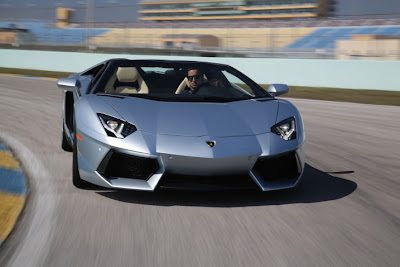 Lamborghini Aventador Roadster, 