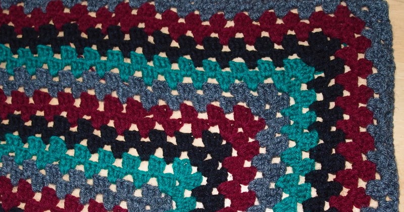 Eight Acres: Crochet knee rug for beginners