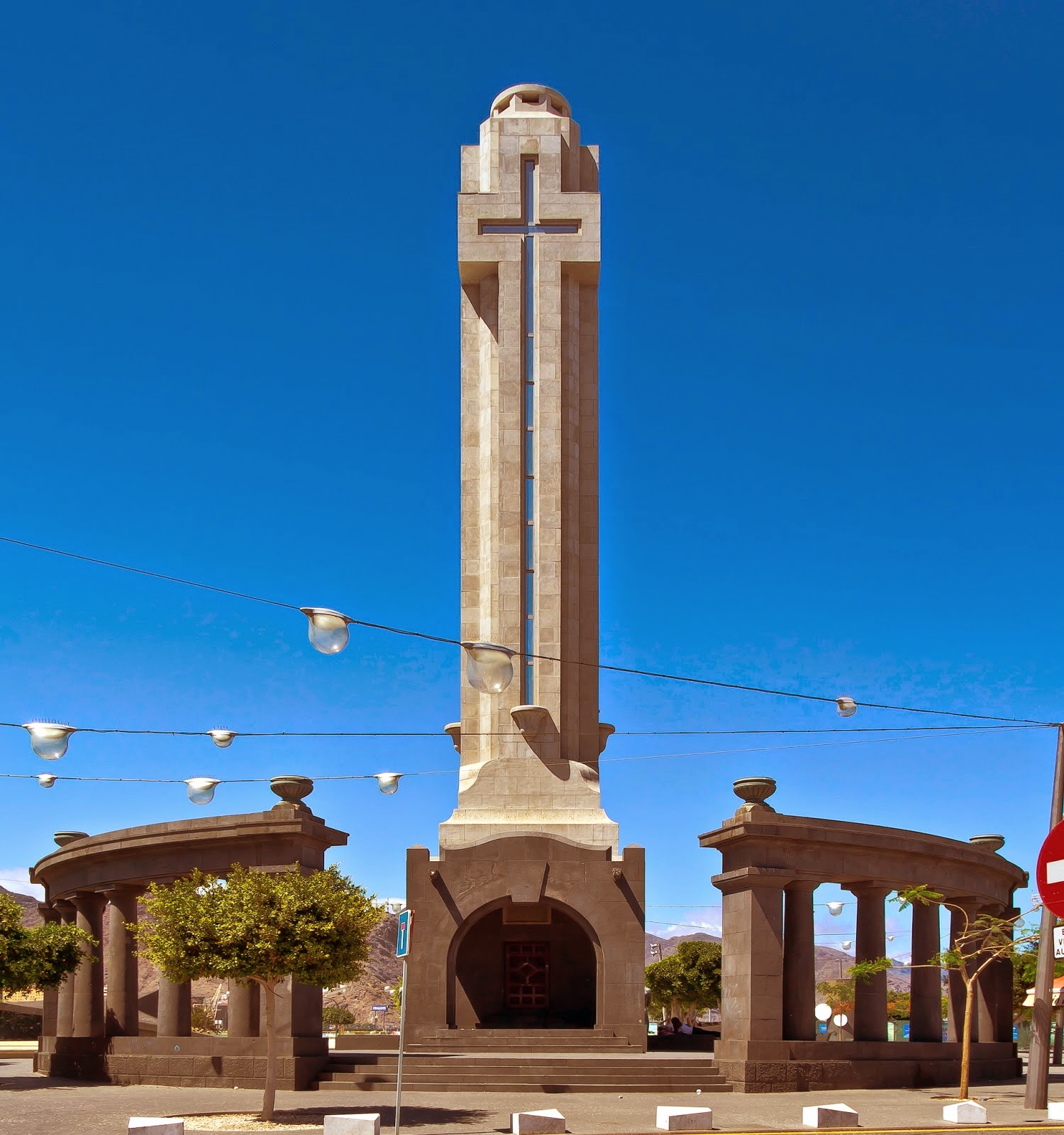 Estación OránWahrān وهران Rescoldos del franquismo que siguen