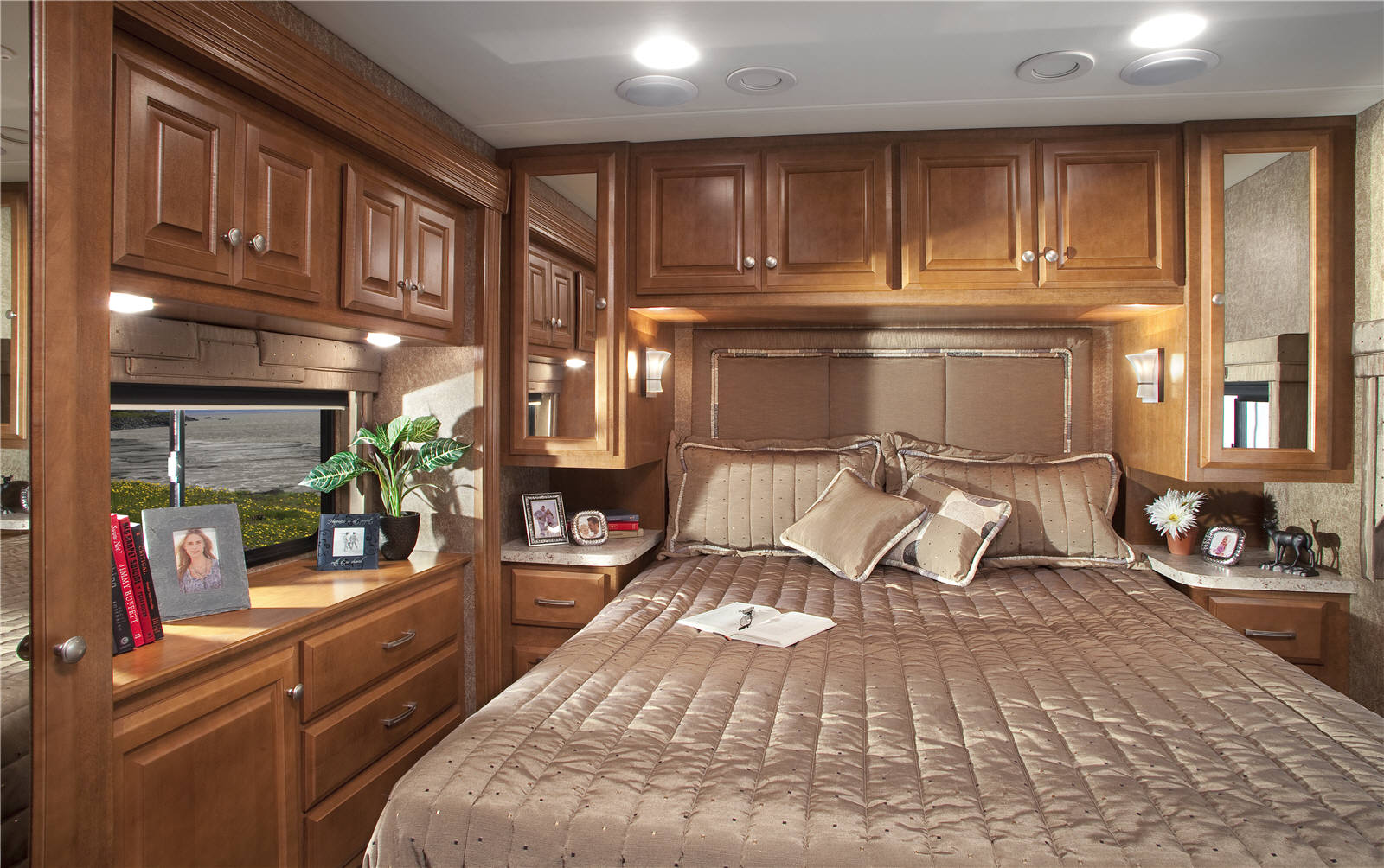 New Motorhome Reviews