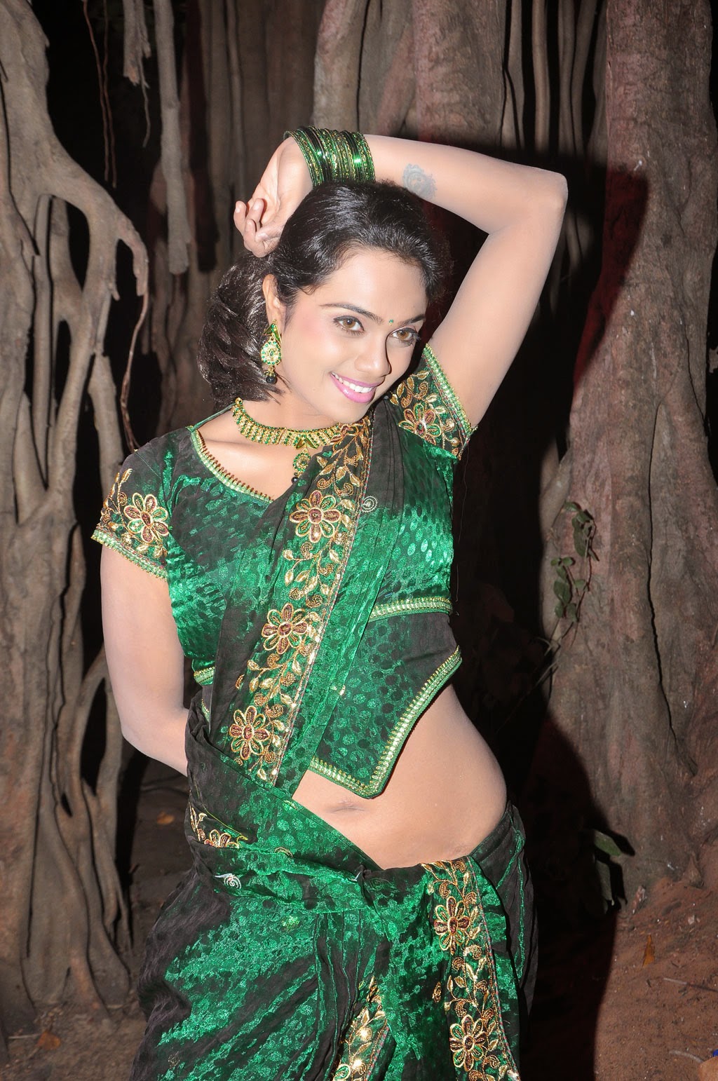 hot tamil actress navel pics