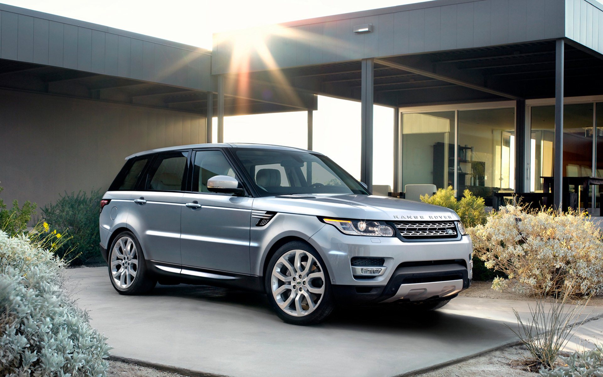 2014 Range Rover Sport Wallpapers