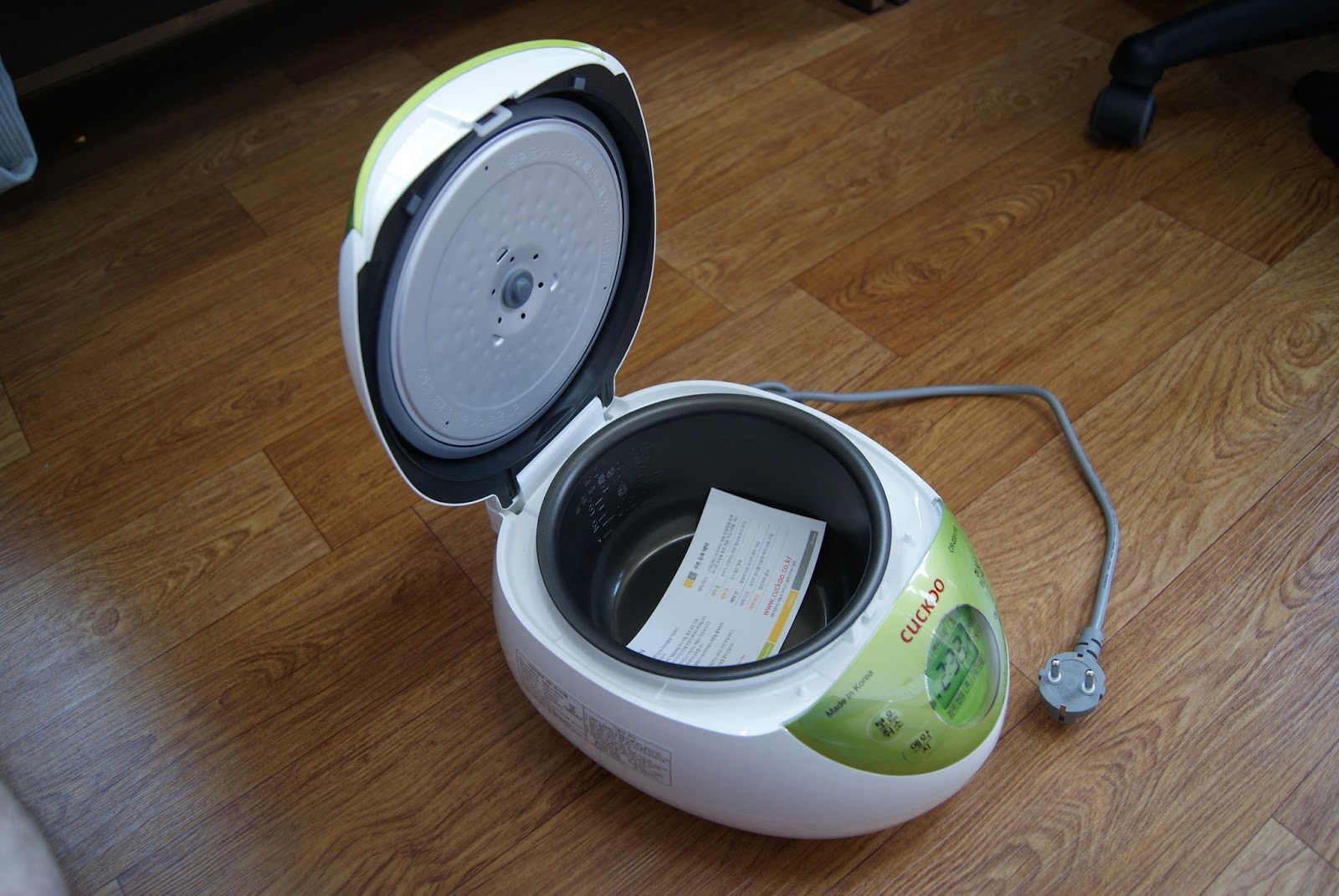 Touring Korea Cuckoo Electric Rice Cooker CR0352FR / CR0351FG