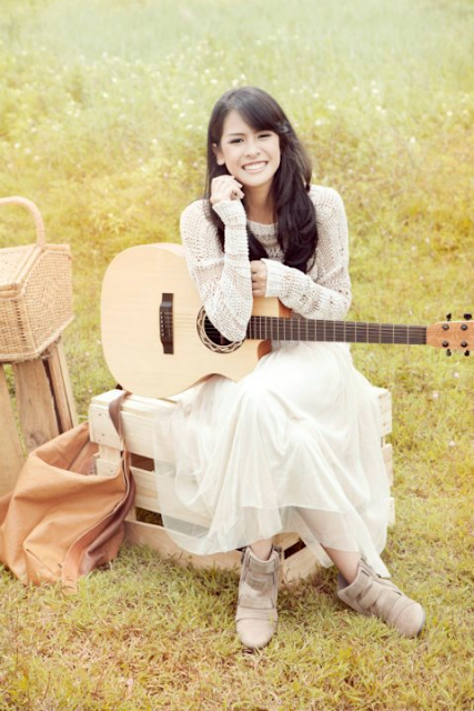 Lirik Lagu Maudy Ayunda - Tiba Tiba Cinta Datang | Lirik Lagu Dunia