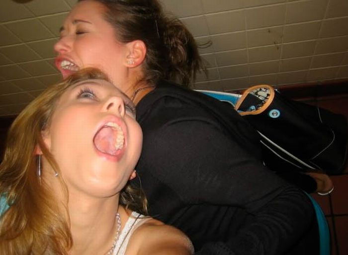 Поёбывает и затем закачивает в рот сперму Отем Фолс