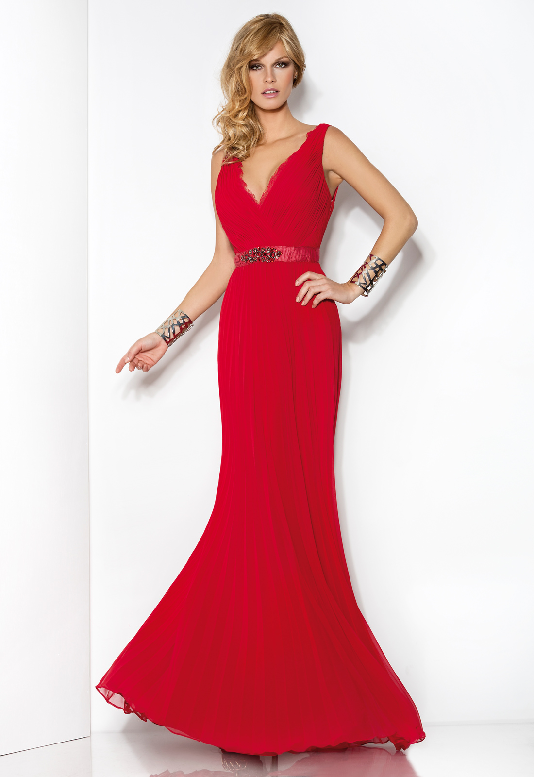 Stunning Red Dresses June Wants It All