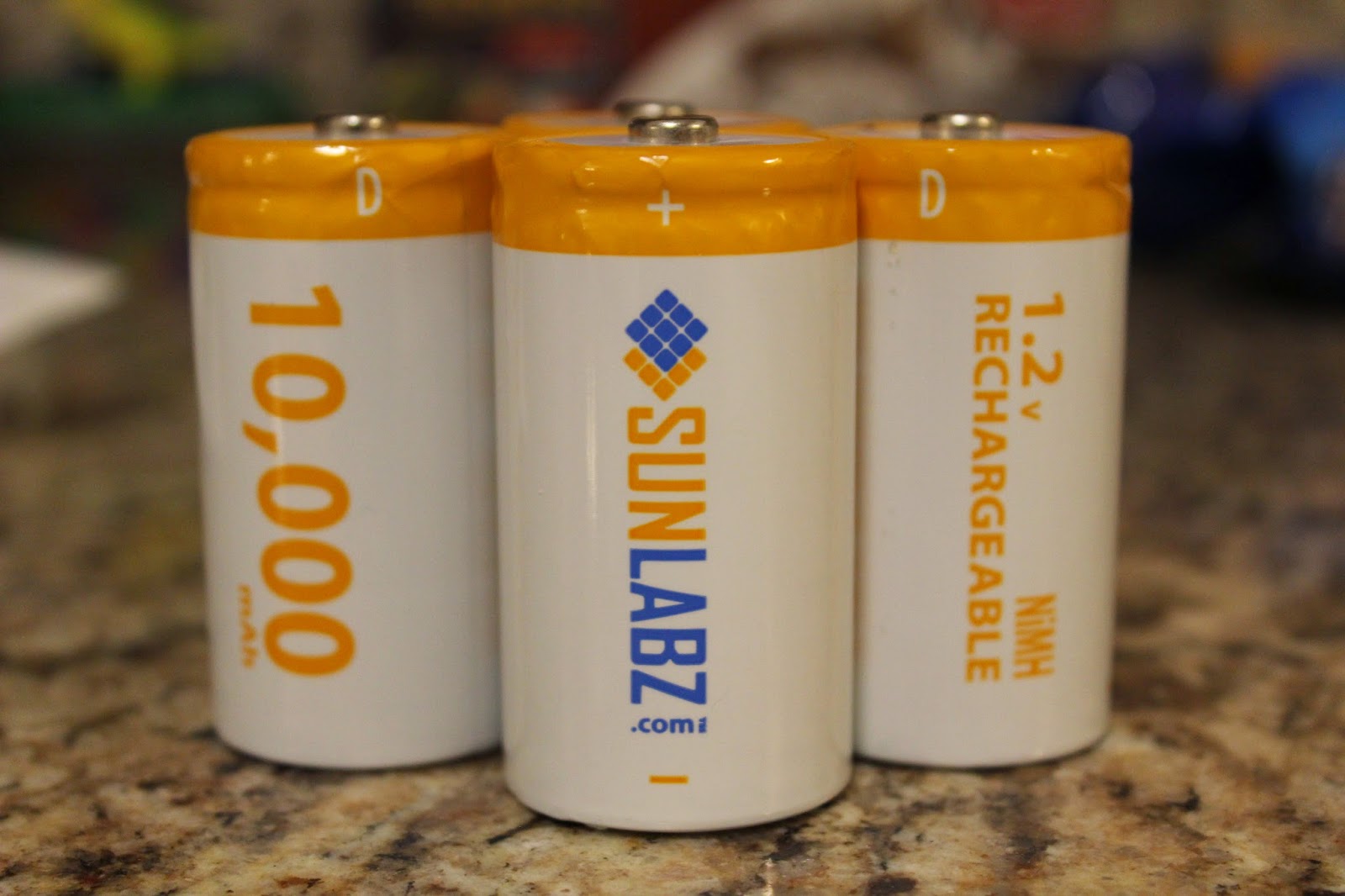 A Sampling Bee SunLabz DRechargeable Batteries Review