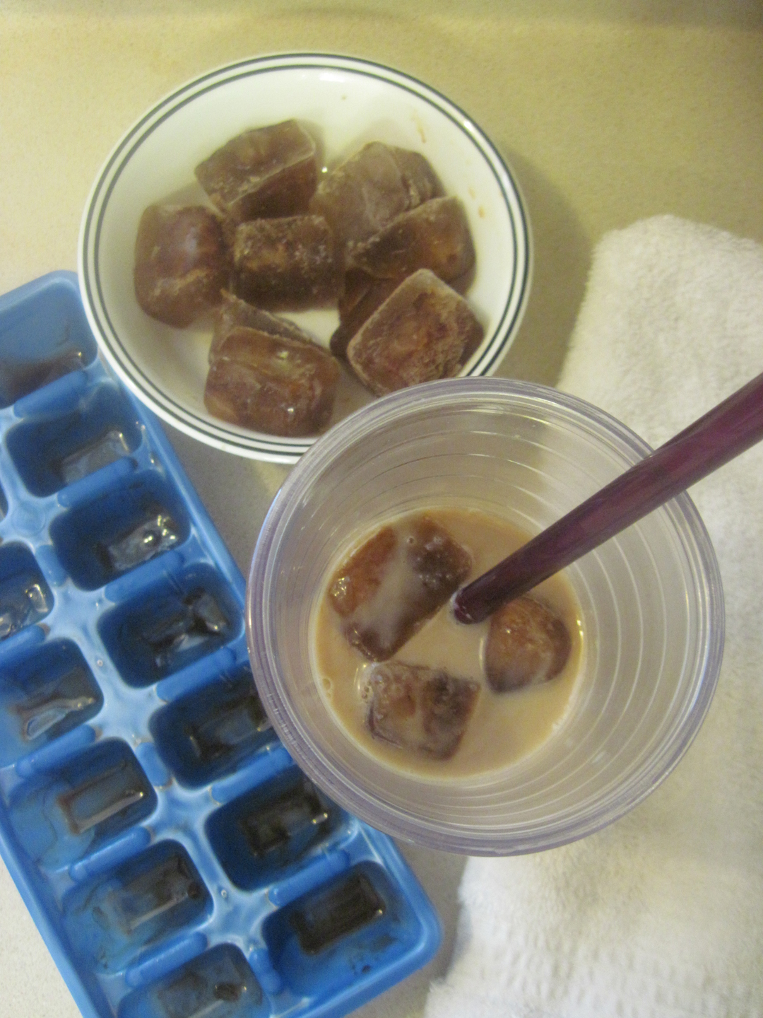 AtHomeWithNicole: Coffee Ice Cubes: Awesome & Messy