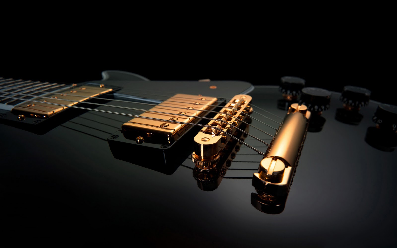 http://2.bp.blogspot.com/-XaLTXqK9Br4/UQvlFOMbszI/AAAAAAAAAK0/W_vc2IDiimc/s4000/Black+Guitar+Music+Desktop+HD+Wallpaper+1920x1200+greatguitarsound.blogspot.com.jpg