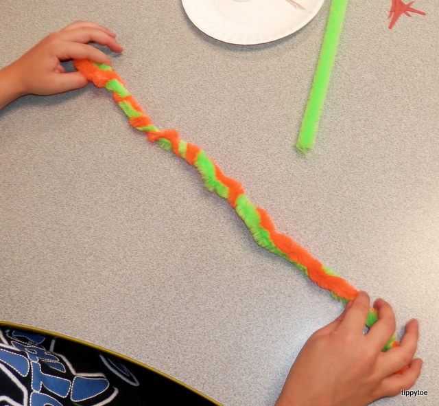 Tippytoe Crafts Slithering Snakes