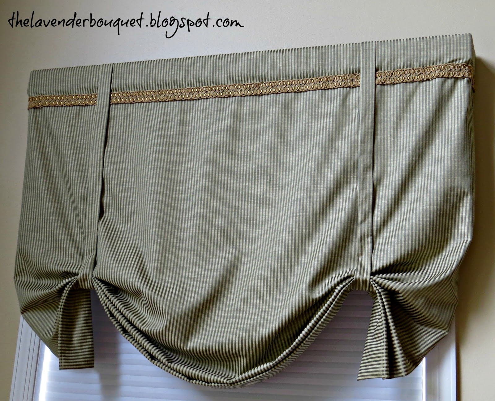The Lavender Bouquet DIYHow to Make Valances