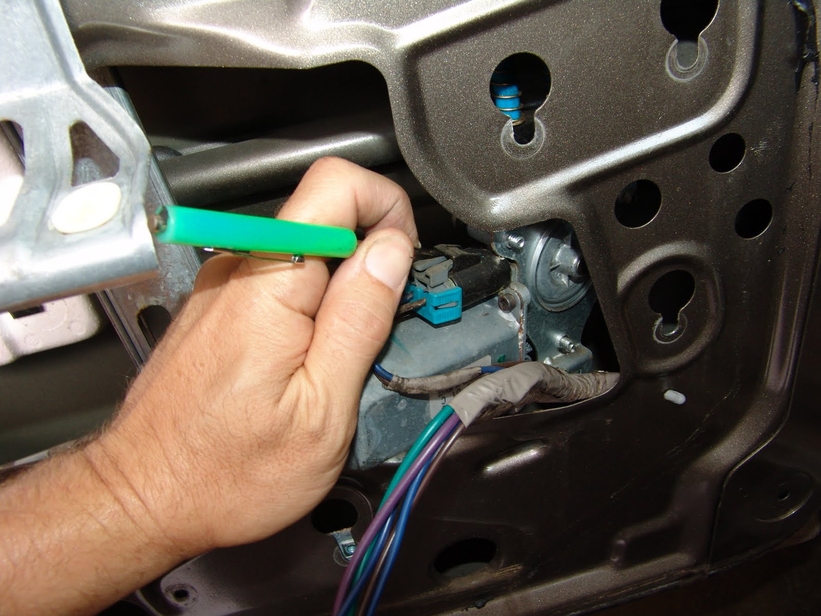 2002 Buick Century Left Rear Power Window Regulator Replacement