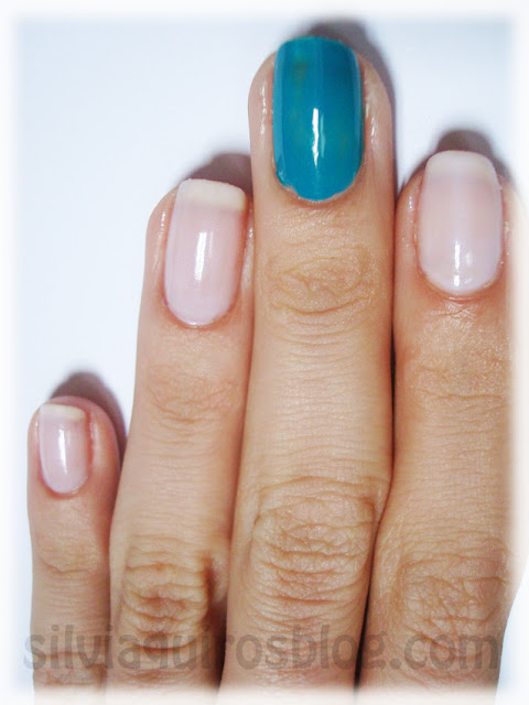 Nail Friday Pretty in Blue manicura manicure Silvia Quiros SQ Beauty