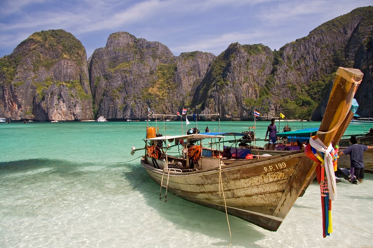 Maya Bay, Koh Phi Phi - Thailand | Hd Desktop Wallpaper
