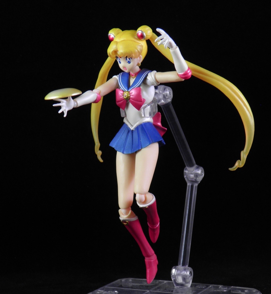 Sailor Moon custom made S.H.Figuarts by Tomasz Rozejowski. Posted on  Facebook.