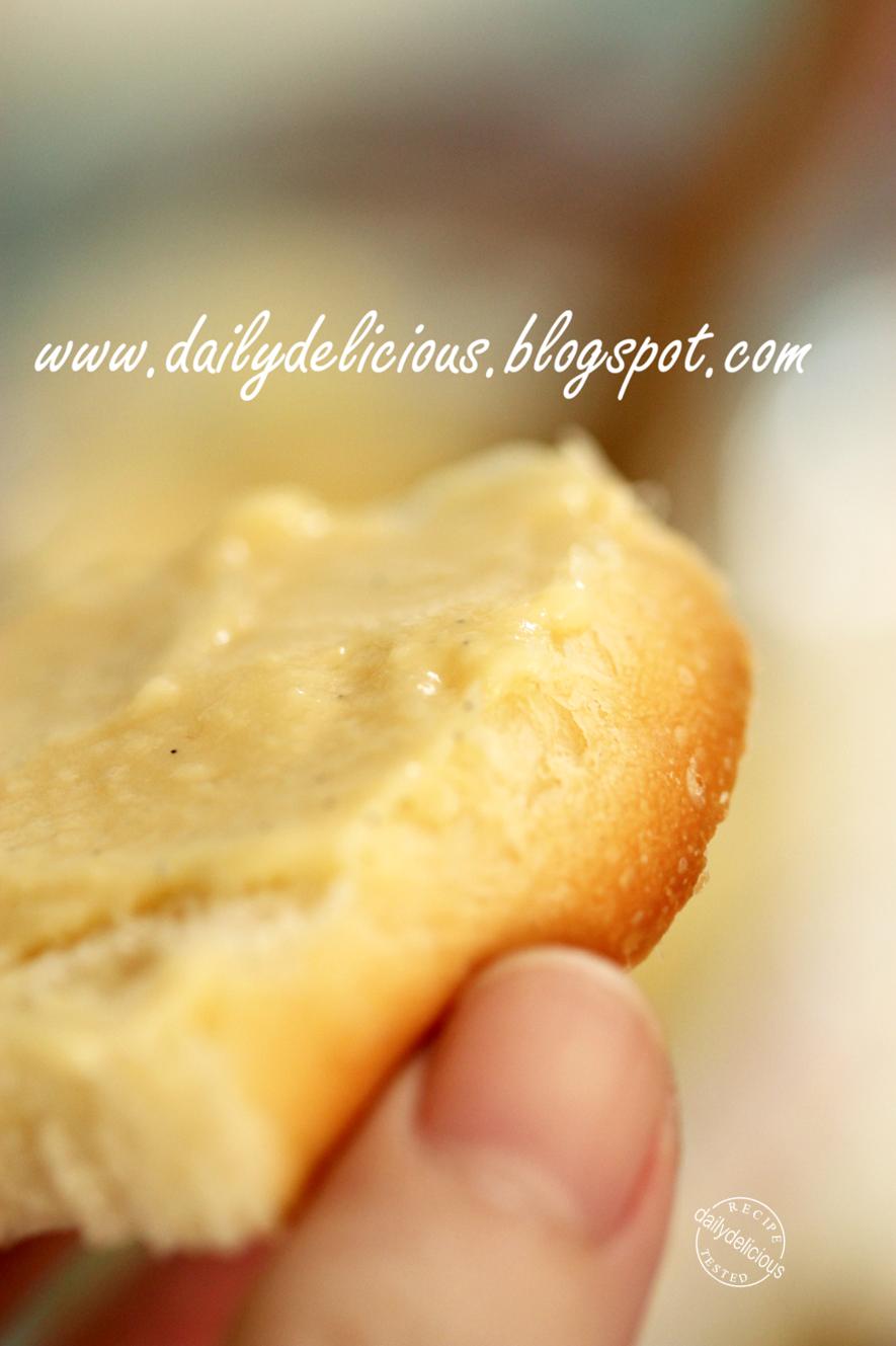 dailydelicious Pudding Milk Jam Delicious bread's companion.