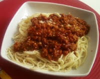 Pasta con Salta de Tomate y Atún