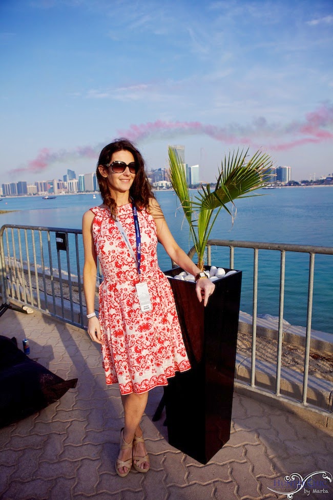 Abu Dhabi-RedBullAirRace-blog de moda-carreras-que me pongo-glamour