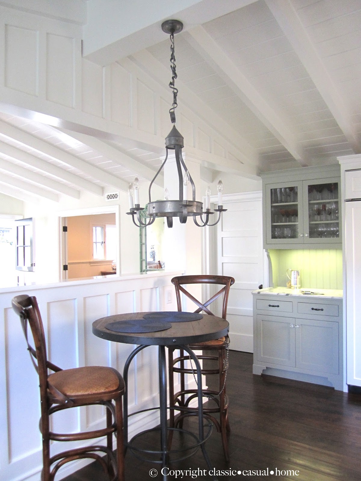 classic • casual • home 20 Great Bar Stools to Update Your Look