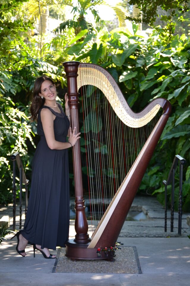 Tampa Bay Harpist Kristen Elizabeth