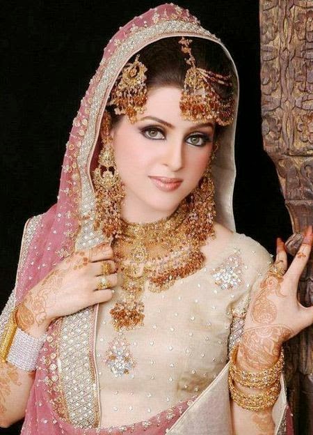Beautiful And Pretty Bridal Makeup, Desi Indian Bride HD ...