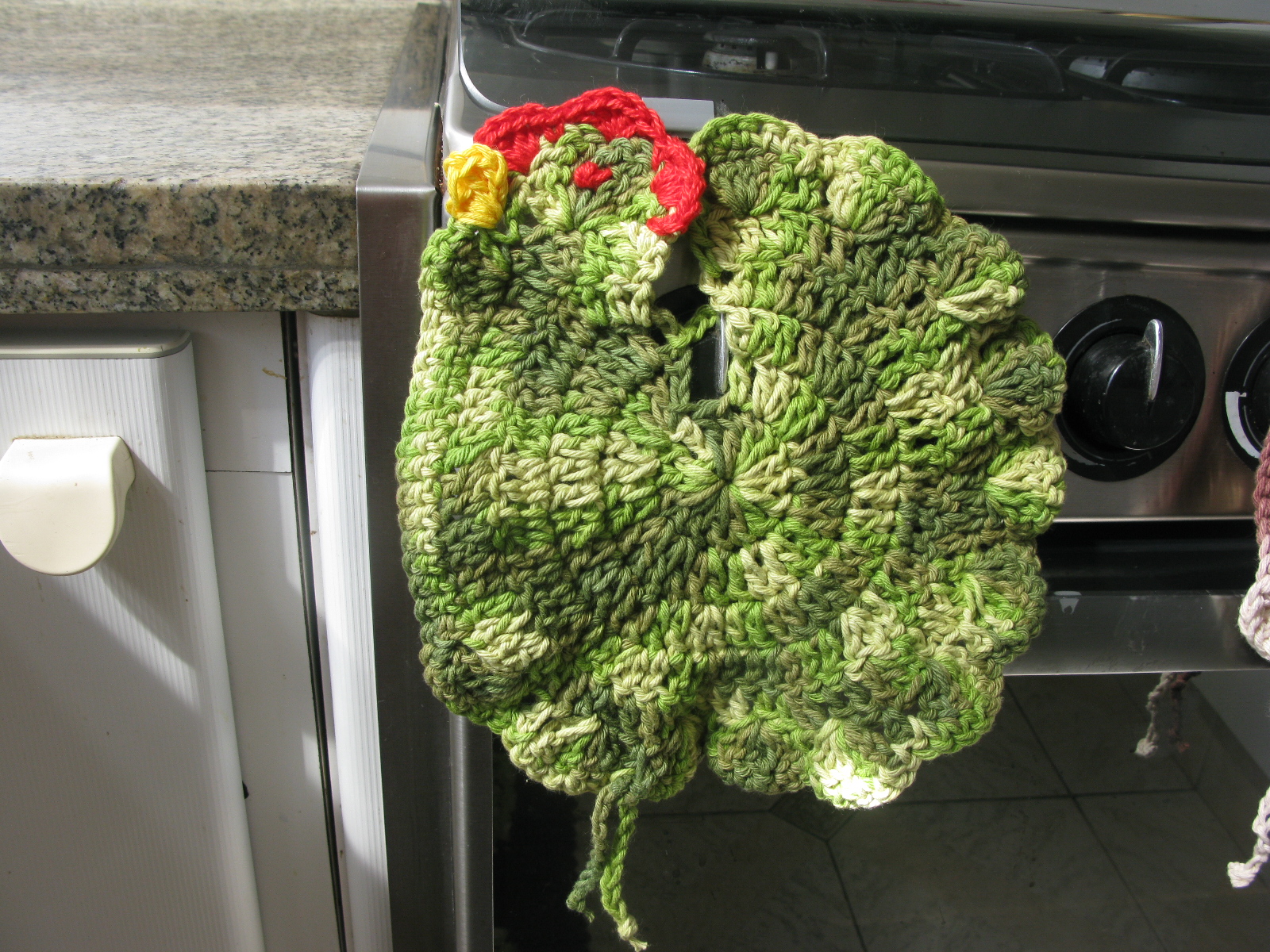 MURIEL'S CROCHET MY CHICKEN POTHOLDER