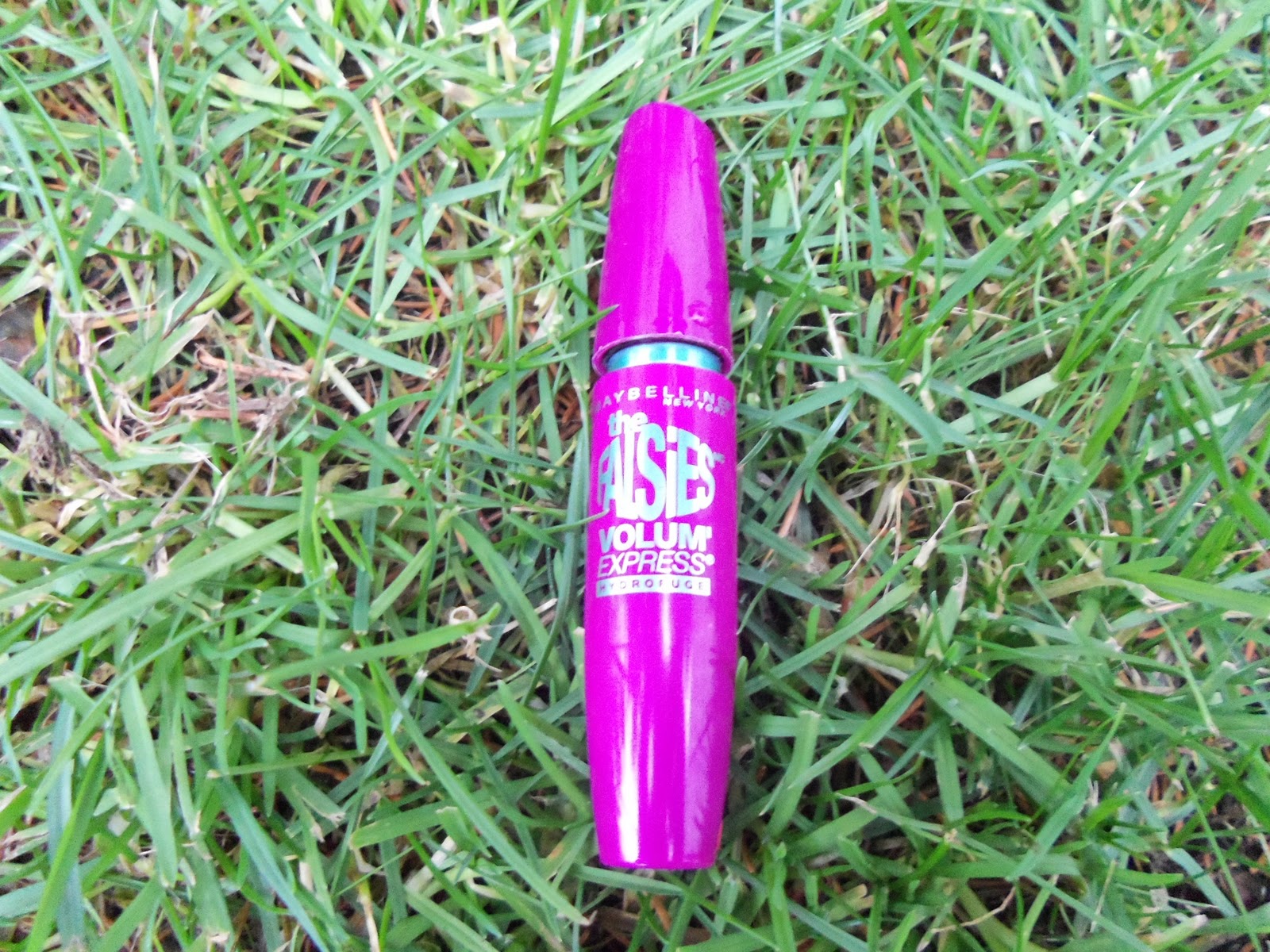 Beauty Blog How To Fix your Dried Out Mascara