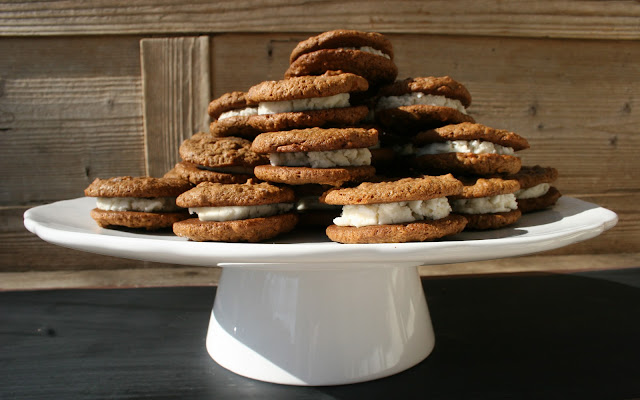 Homemade Oatmeal Cream Pies | Nothing in the House