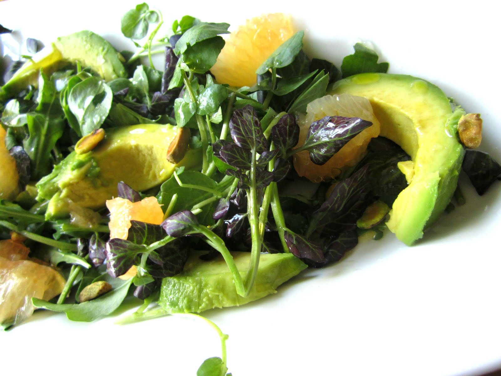 Avocado & Grapefruit Salad w/ Pistachios