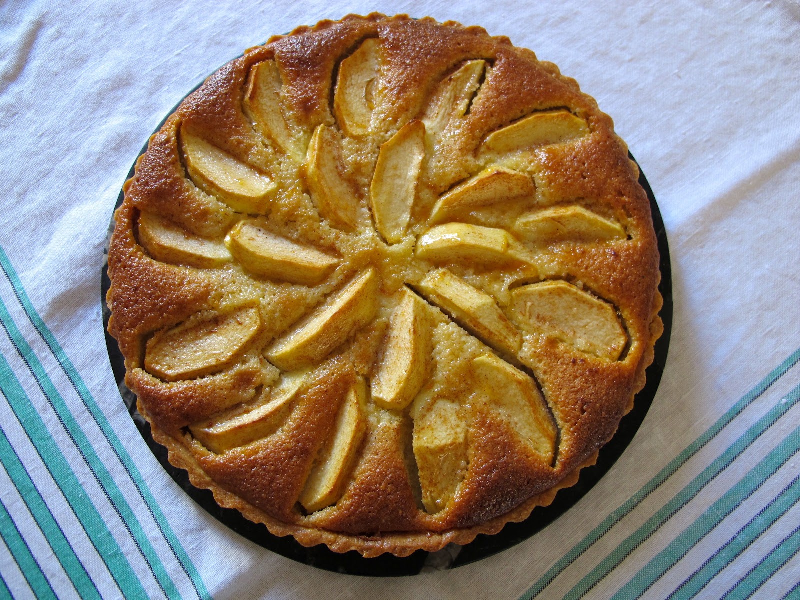 oh so buttery Apple Frangipane Tart