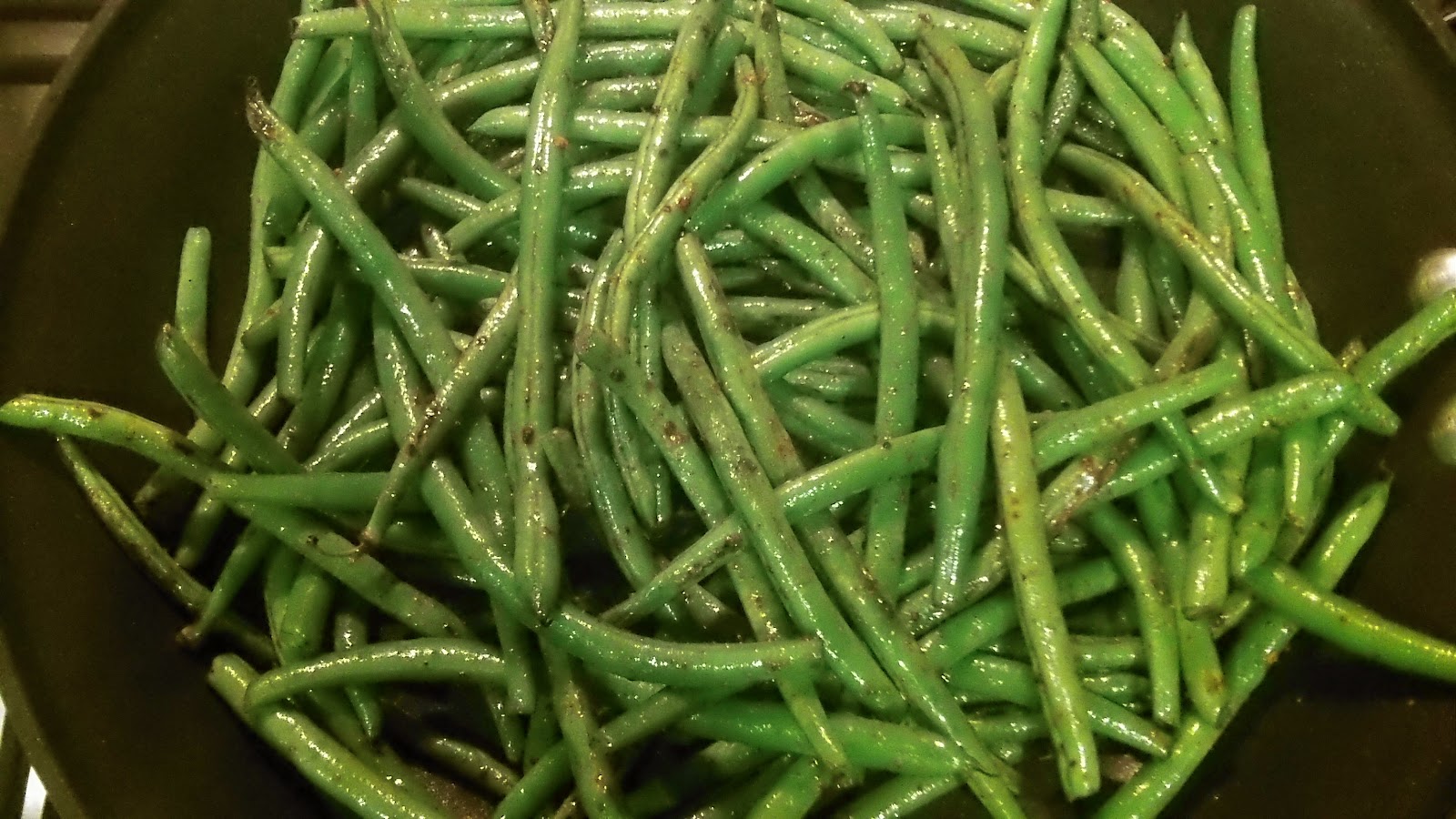 Legalicious Eats Crispy & Easy Sauteed Green Beans