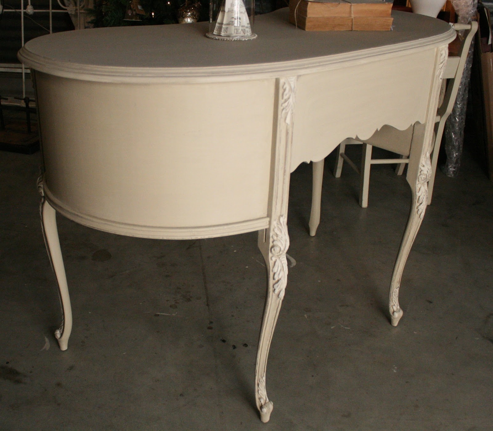 Reloved Rubbish Kidney Shaped Vanity in Country Grey