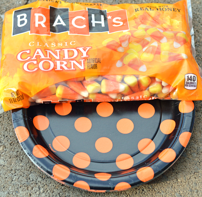 Shyloh Belnap Halloween Minute to Win It Games