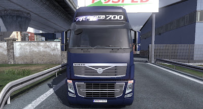 Logo-Real-Daf-Volvo-Mercedes Truck Screenshots 1 Free Download Euro Truck Simulator 2 MOD