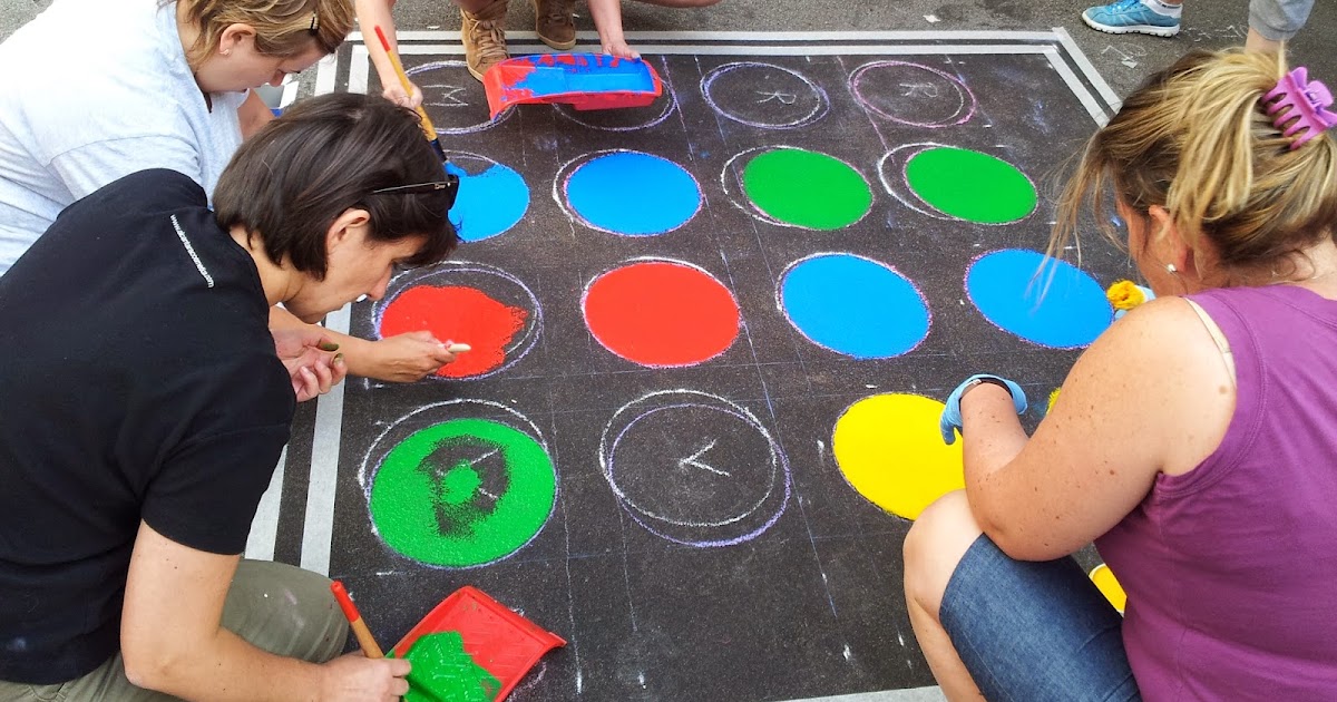 AMPA CP SABUGO: ¡El patio se llena de color!