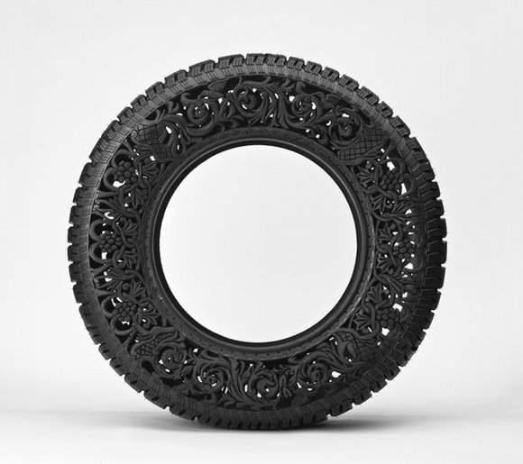 http://2.bp.blogspot.com/-XoupTA30PAM/TmjjdISpvmI/AAAAAAAAG00/PPiNgxXLhvg/s1600/Wim-Delvoye_untitled-car-tyre-No4_4_2009_213bbc149b.jpg