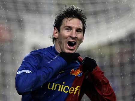 من هو لاعبك المفضل؟؟؟ Messi+2