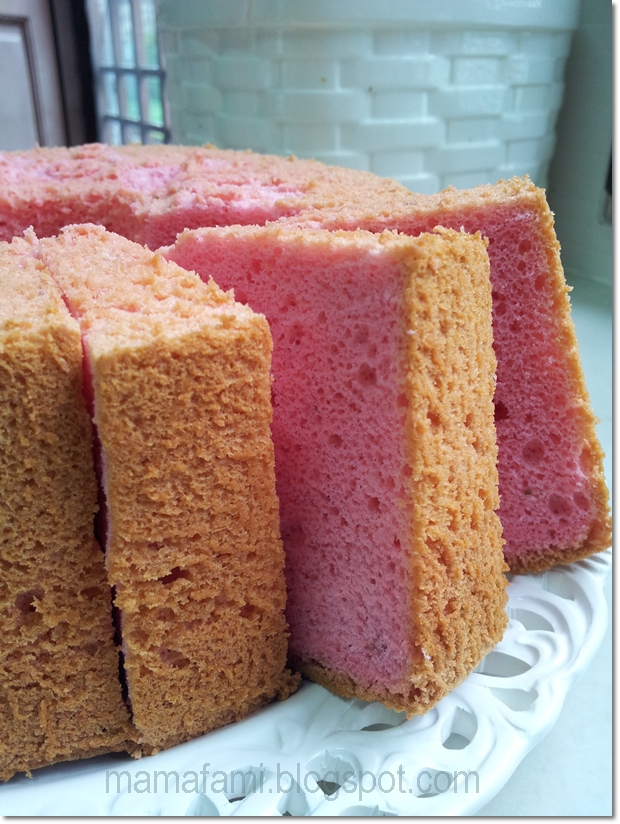 MamaFaMi's Spice n Splendour Strawberry Yogurt Chiffon Cake