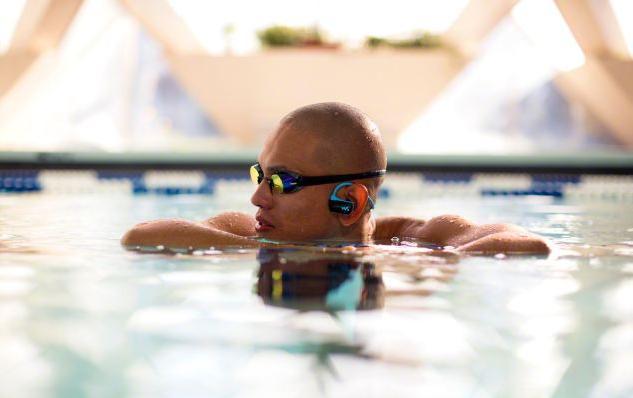 earphones for work for swimmers