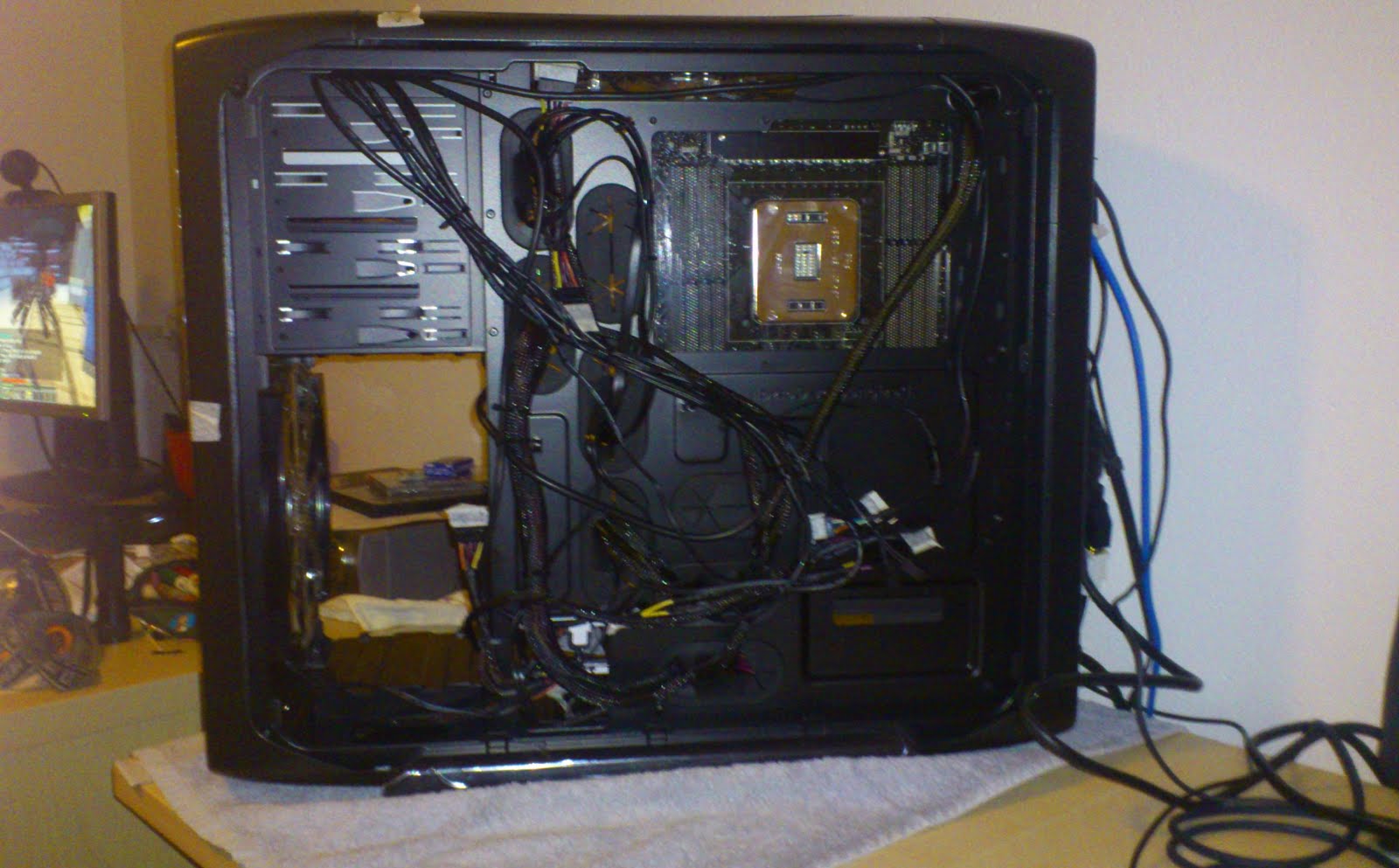 PC Build 2012 Cable management
