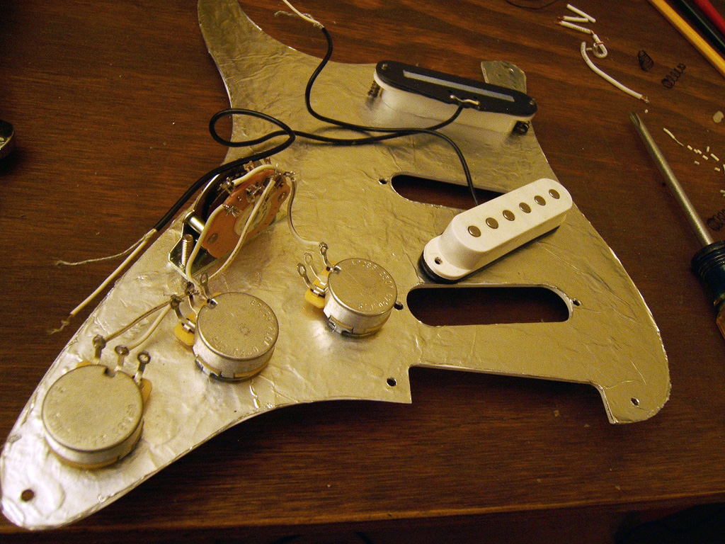 Joe Giampaoli Shielding a Strat Guitar to Eliminate Hum and EMI Noise