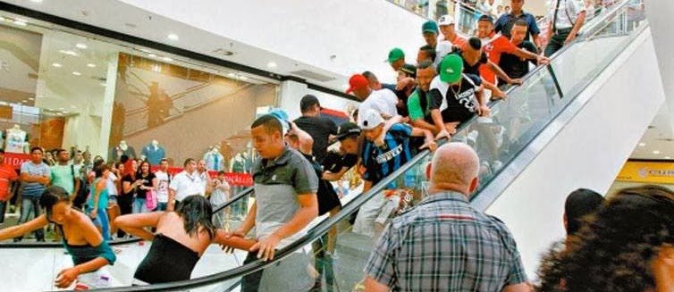 ‘Rolezinho’ não é exercício da democracia. É um insulto a ela. ‘Rolezinho’ não é exercício da democracia. É um insulto a ela.