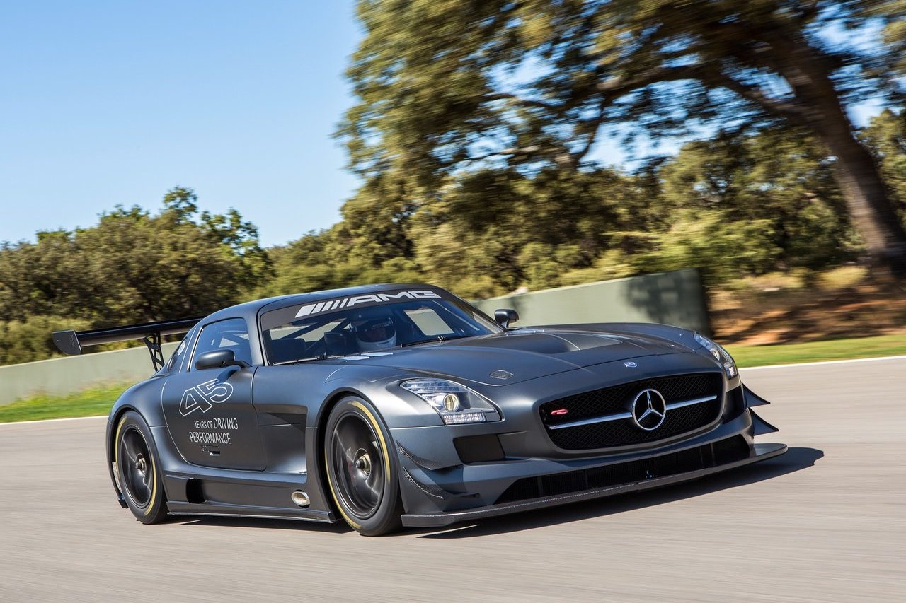 http://2.bp.blogspot.com/-Xu5PXaxtnh8/UHcVnvytaAI/AAAAAAABTek/CTGs1Glw8jY/s1600/Mercedes-Benz-SLS_AMG_GT3_45th_Anniversary_2013_1280x960_wallpaper_05.jpg