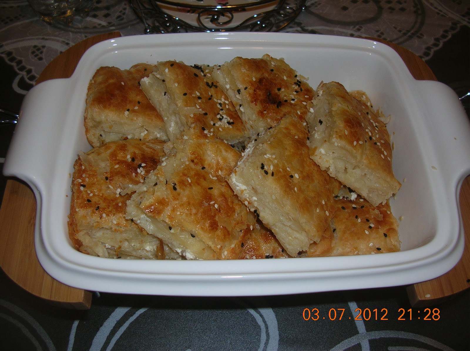 Rüya Gibi Mutfak İzmir Butik Pasta ve Kurabiye Milföy Hamurlu