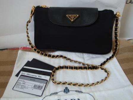 Bagz Heaven: Prada Nylon Tessuto Saffiano Wristlet BT0779
