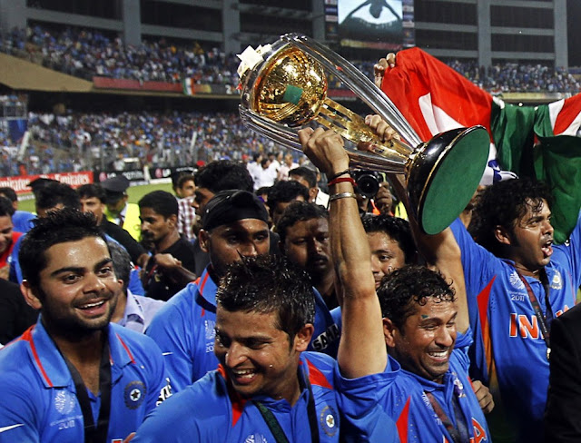 SachinTendulkar_In_2011_WC_Final_Match_Pics_1.jpg