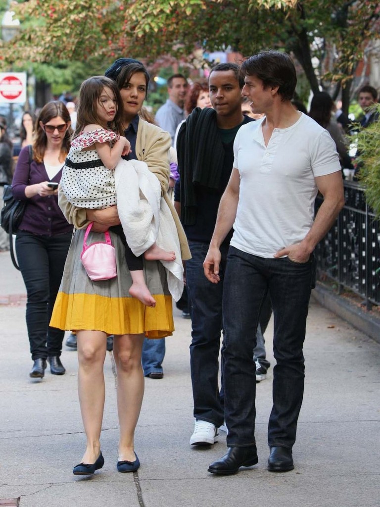 latest hollywood gallery tom cruise family